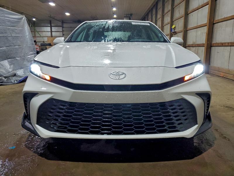 4T1DAACK5SU100393 - 2025 TOYOTA CAMRY XSE თეთრი ფოტო 5