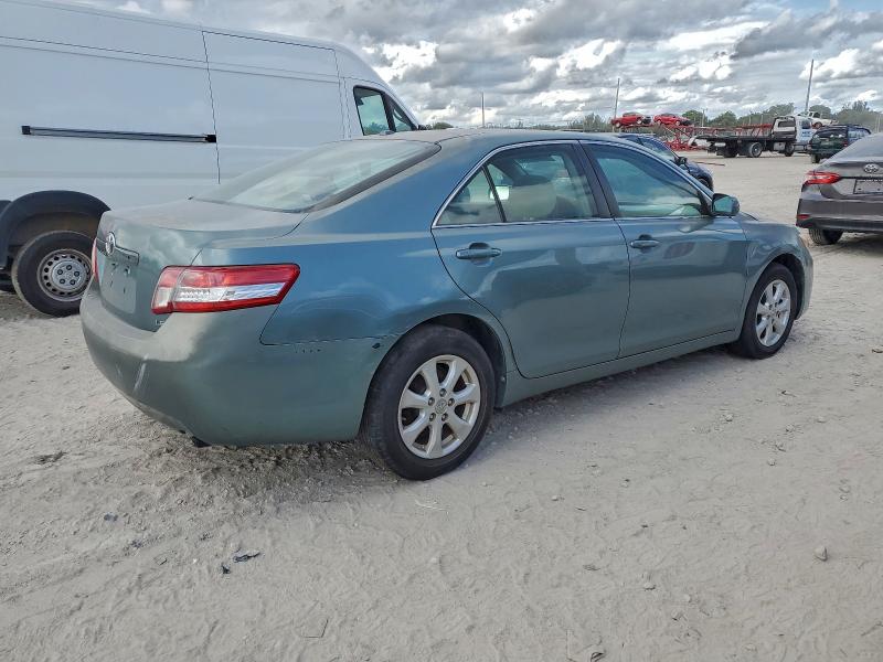 4T1BF3EK5BU620269 - 2011 TOYOTA CAMRY BASE TEAL photo 3