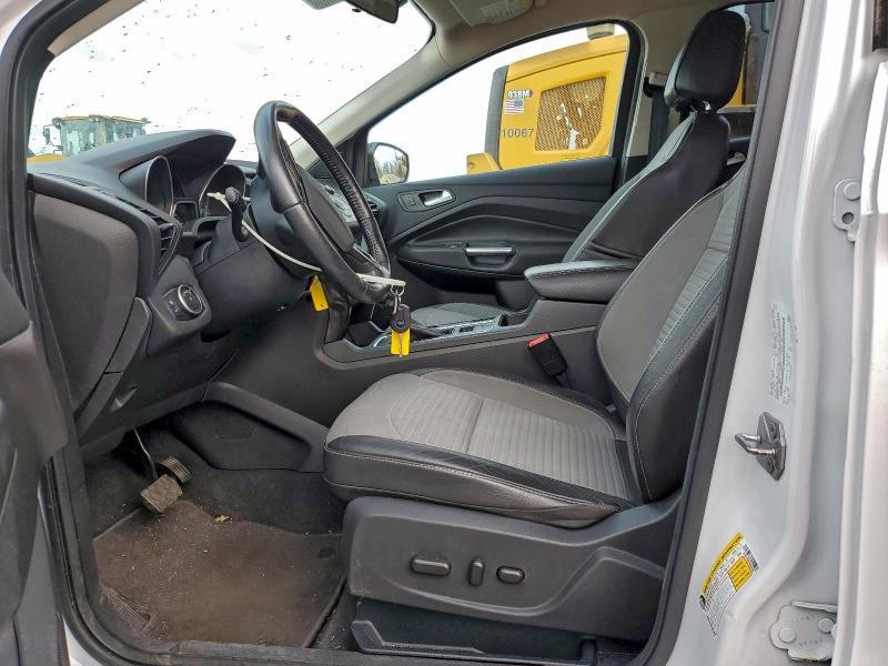 1FMCU9GD9HUB84899 - 2017 FORD ESCAPE SE თეთრი ფოტო 7