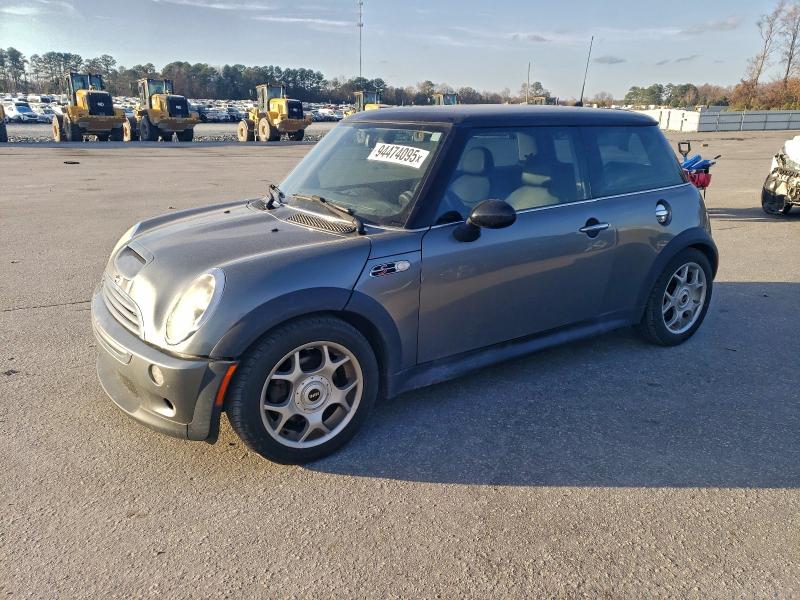 2005 MINI COOPER S, 