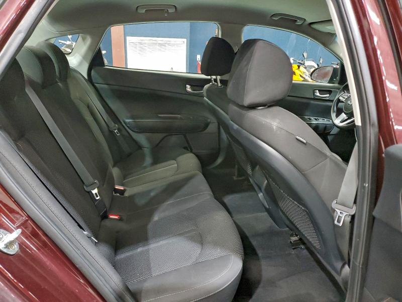 5XXGT4L37KG363416 - 2019 KIA OPTIMA LX BURGUNDY photo 10