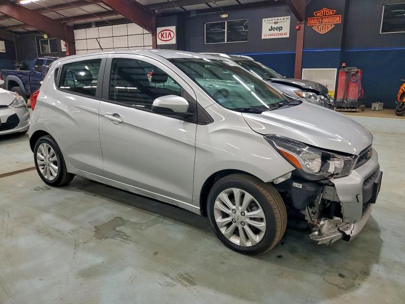 KL8CD6SA3JC470736 - 2018 CHEVROLET SPARK 1LT SILVER photo 4