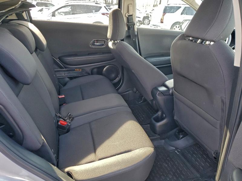 3CZRU6H59LM726403 - 2020 HONDA HR-V EX SILVER photo 11