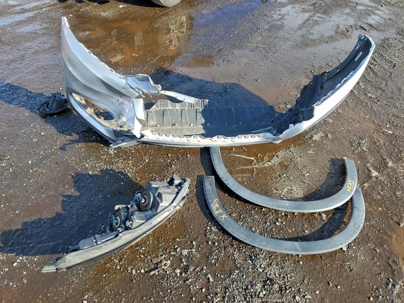 3CZRU6H59LM726403 - 2020 HONDA HR-V EX SILVER photo 13