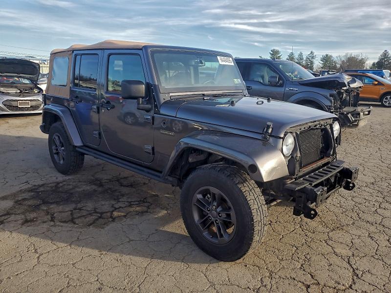1C4BJWDG8JL809777 - 2018 JEEP WRANGLER U SPORT Сұр фото 4