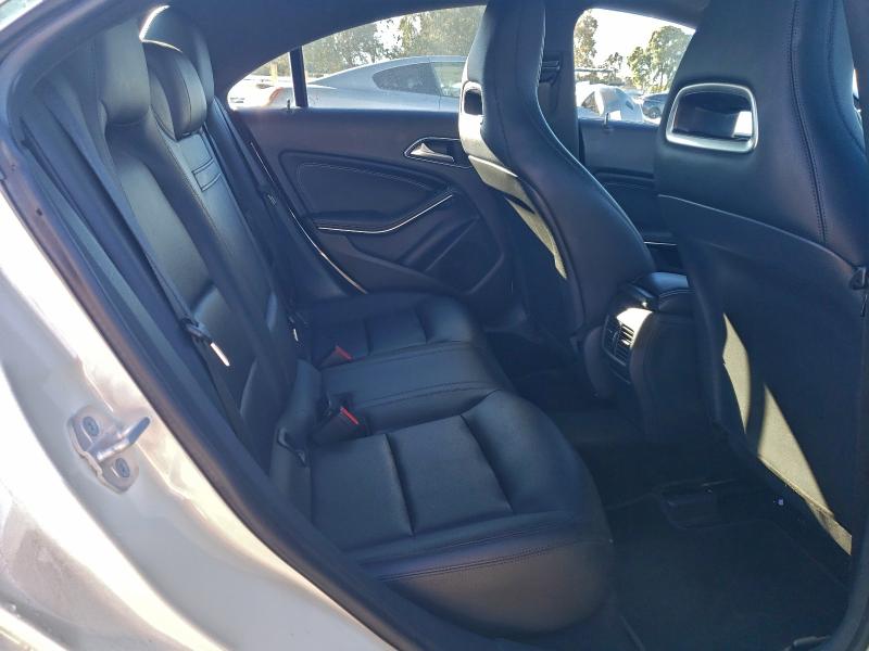WDDSJ4EB5FN283844 - 2015 MERCEDES-BENZ CLA 250 WHITE photo 10