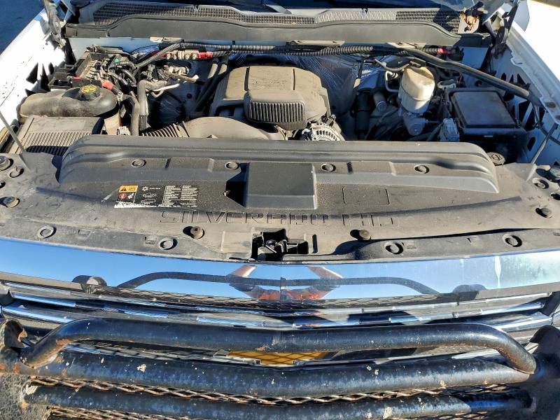 1GC1KUEG3FF547572 - 2015 CHEVROLET SILVERADO K2500 HEAVY DUTY WHITE photo 11
