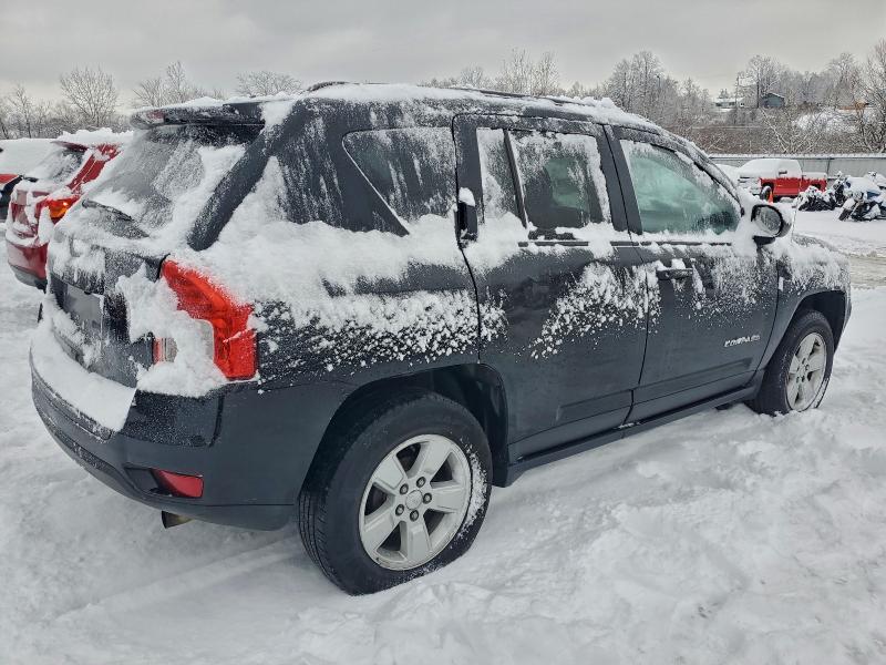 1C4NJCBAXHD185608 - 2017 JEEP COMPASS SPORT BLACK photo 3