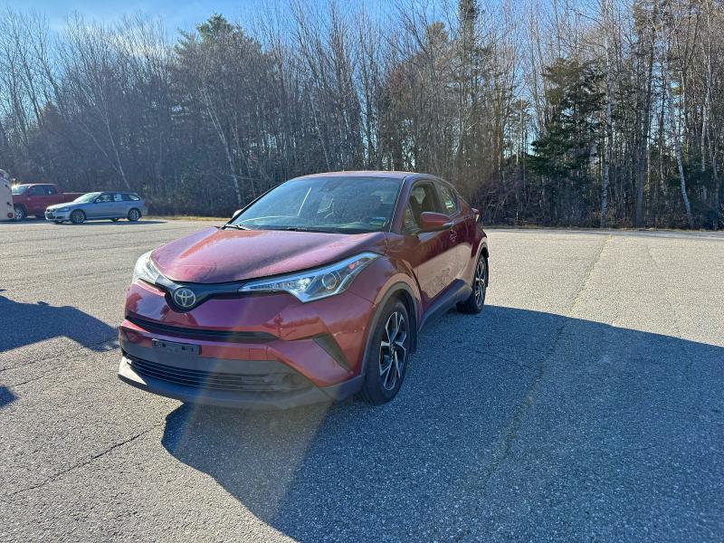 NMTKHMBX7JR037658 - 2018 TOYOTA C-HR XLE Rot Foto 2
