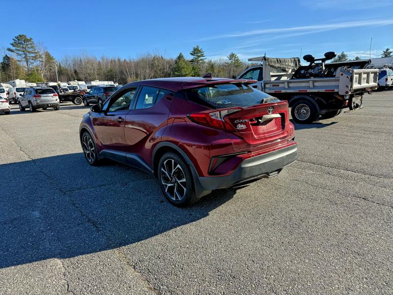 NMTKHMBX7JR037658 - 2018 TOYOTA C-HR XLE Rot Foto 3