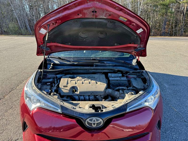NMTKHMBX7JR037658 - 2018 TOYOTA C-HR XLE Rot Foto 9