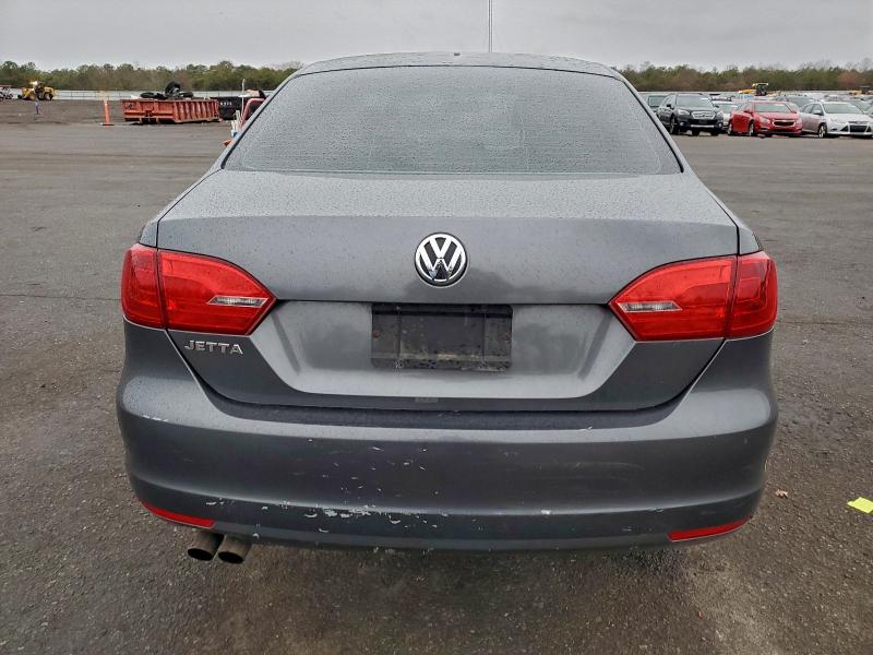 3VW2K7AJ0DM269893 - 2013 VOLKSWAGEN JETTA BASE رمادي صورة 6