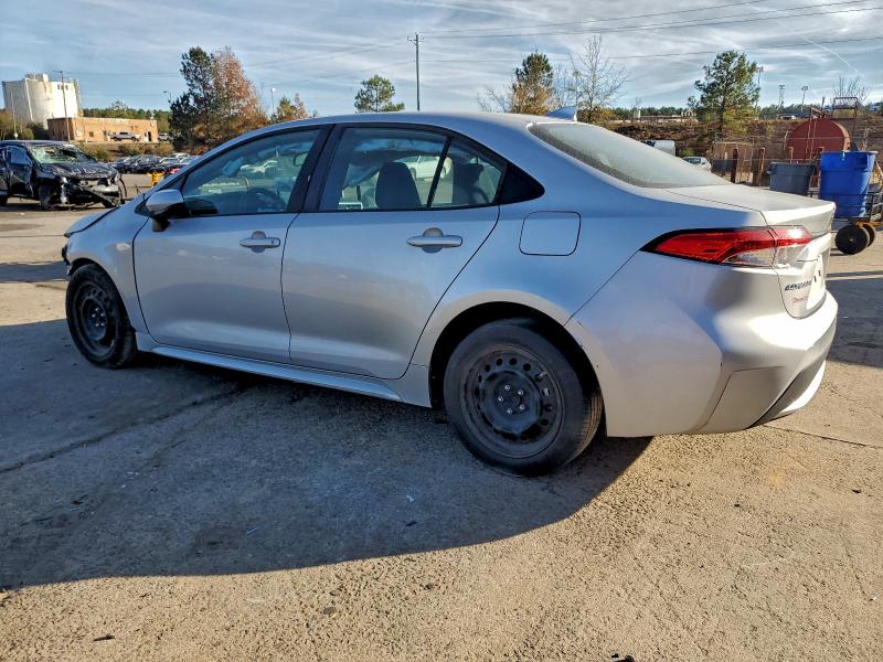 5YFEPMAE1MP258946 - 2021 TOYOTA COROLLA LE ვერცხლისფერი ფოტო 2