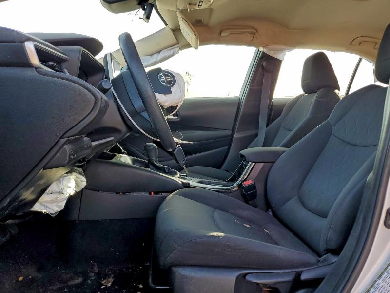 5YFEPMAE1MP258946 - 2021 TOYOTA COROLLA LE ვერცხლისფერი ფოტო 7