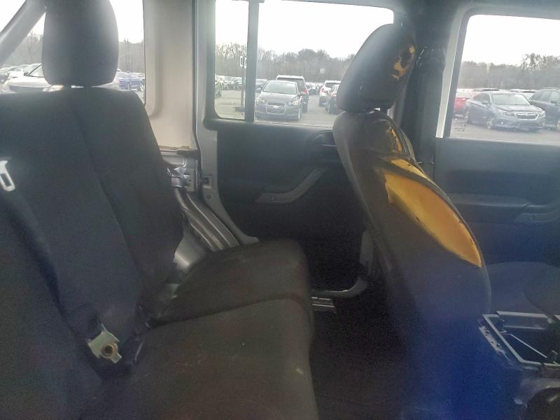 1J4BA3H1XBL557501 - 2011 JEEP WRANGLER U SPORT Silber Foto 10