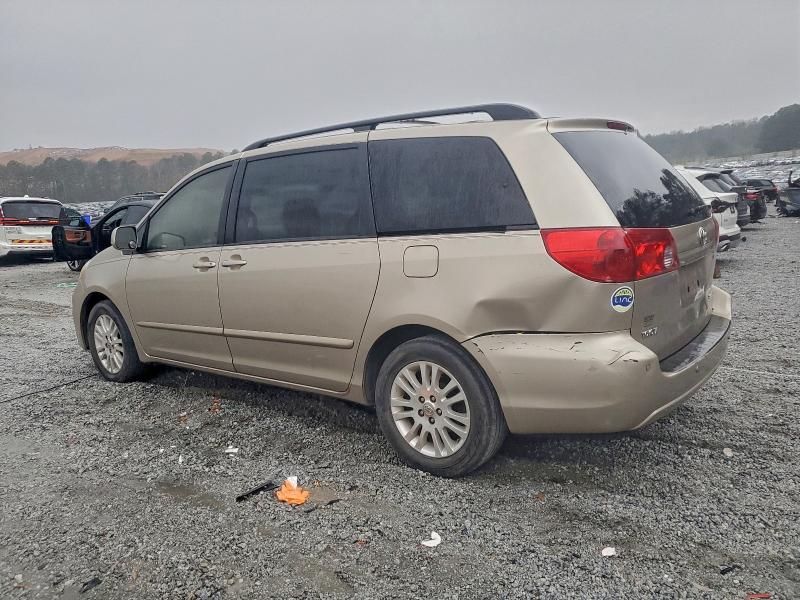 5TDYK4CC3AS328151 - 2010 TOYOTA SIENNA XLE GOLD photo 2