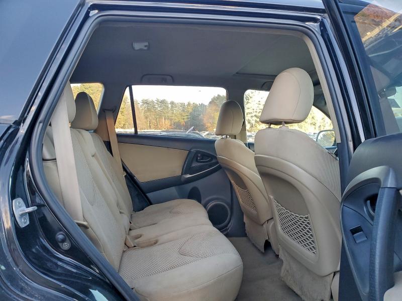 2T3BF4DVXCW200730 - 2012 TOYOTA RAV4 BLACK photo 11