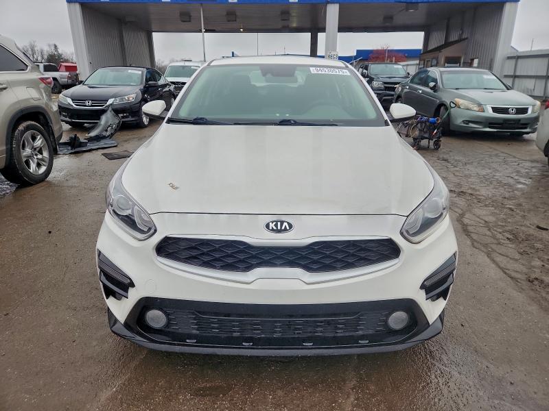 3KPF24AD6KE076541 - 2019 KIA FORTE FE Ақ фото 5