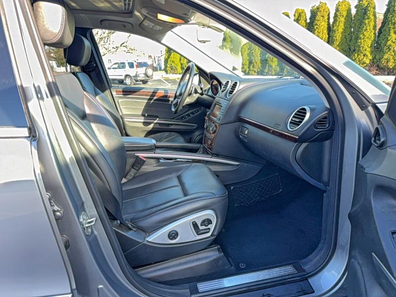 4JGBF7BE1BA743624 - 2011 MERCEDES-BENZ GL 450 4MATIC GRAY photo 5