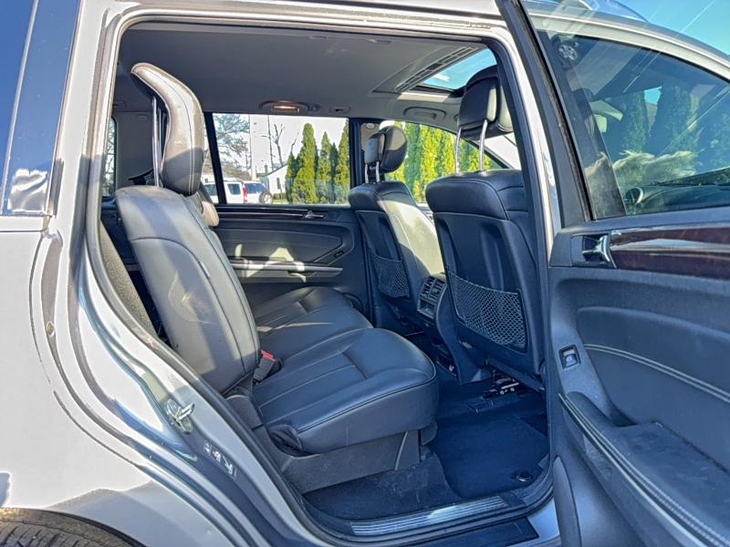 4JGBF7BE1BA743624 - 2011 MERCEDES-BENZ GL 450 4MATIC GRAY photo 6