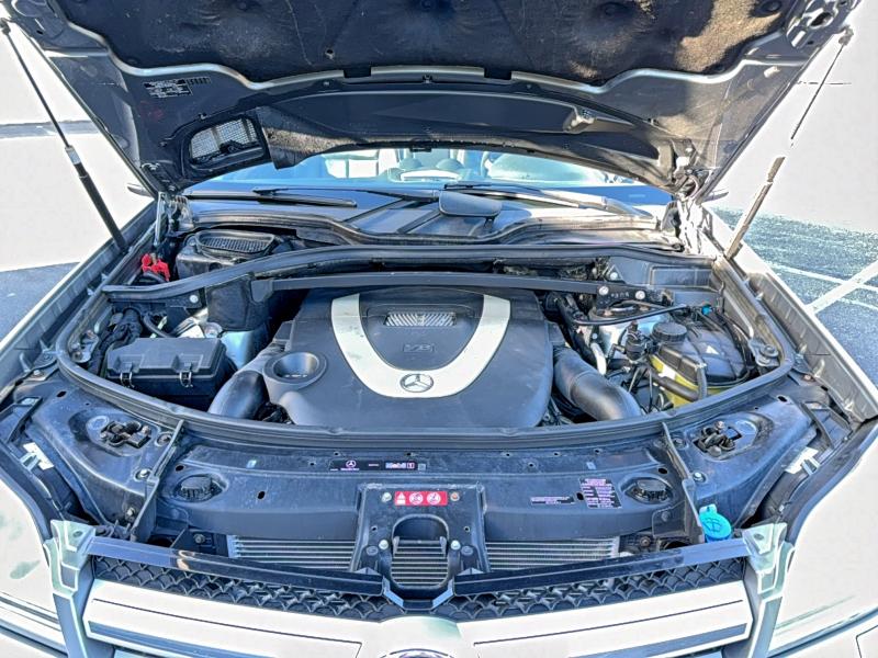 4JGBF7BE1BA743624 - 2011 MERCEDES-BENZ GL 450 4MATIC GRAY photo 7