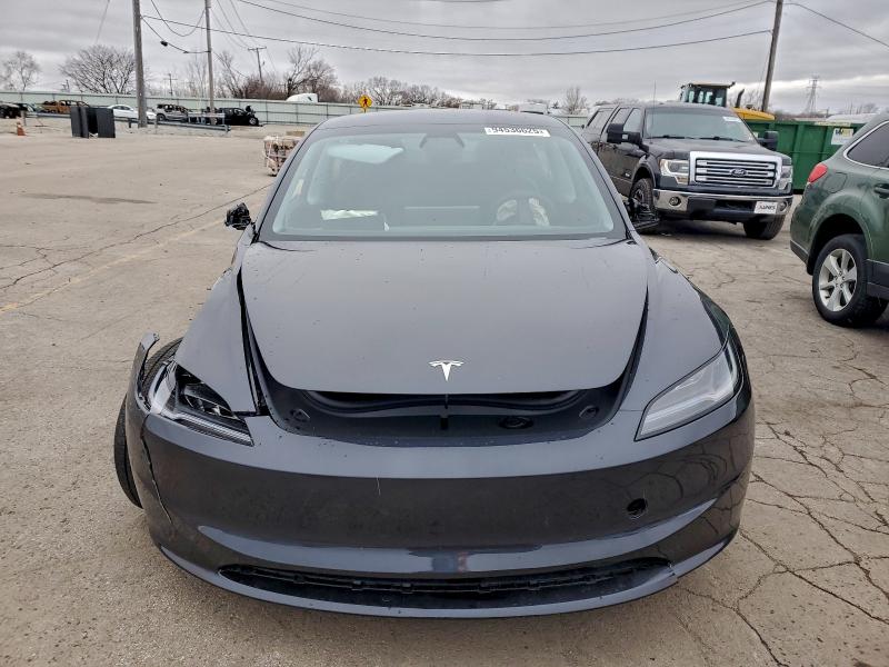5YJ3E1EA2SF024360 - 2025 TESLA MODEL 3 BLACK photo 5