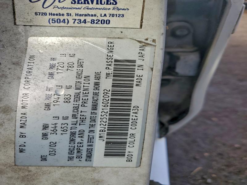 JM1BJ225521602092 - 2002 MAZDA PROTEGE DX WHITE photo 12