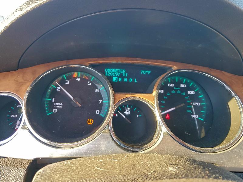 5GALRBED4AJ170871 - 2010 BUICK ENCLAVE CXL GOLD photo 9