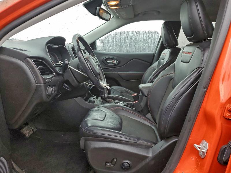 1C4PJMBX3MD193868 - 2021 JEEP CHEROKEE TRAILHAWK ORANGE photo 7