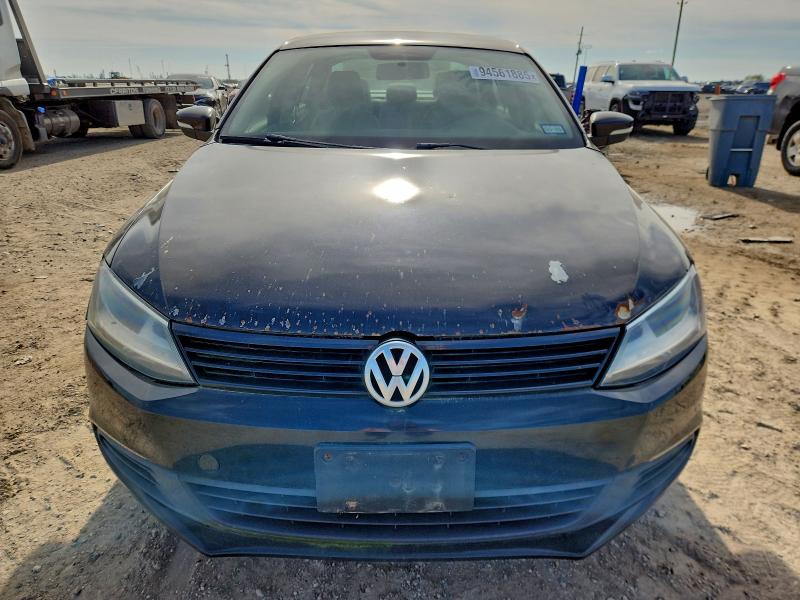 3VWDX7AJ5CM460749 - 2012 VOLKSWAGEN JETTA SE BLACK photo 5