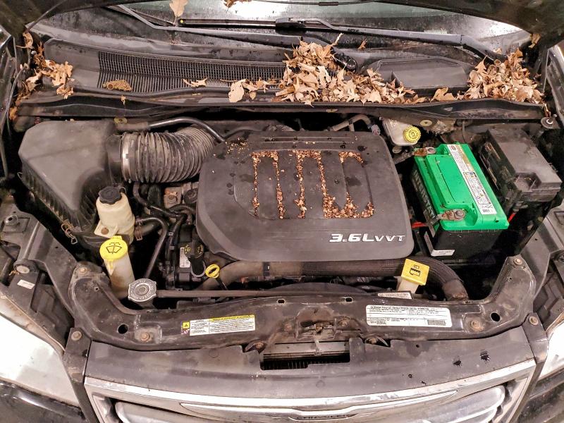 2C4RC1BG7CR134707 - 2012 CHRYSLER TOWN & COU TOURING BLACK photo 12