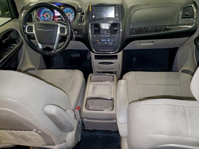 2C4RC1BG7CR134707 - 2012 CHRYSLER TOWN & COU TOURING BLACK photo 8