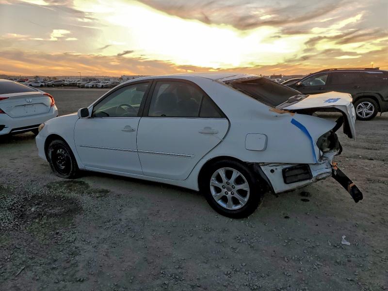 JTDBF32KX60167014 - 2006 TOYOTA CAMRY LE 白色 照片 2