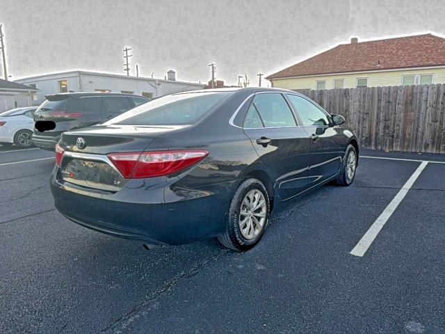 4T1BF1FK7FU923496 - 2015 TOYOTA CAMRY LE BLACK photo 4