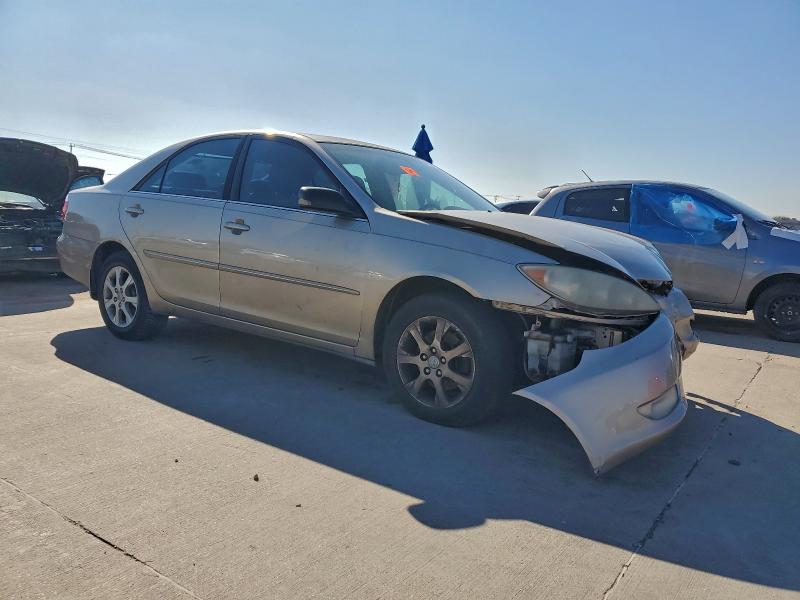 JTDBF32K250162050 - 2005 TOYOTA CAMRY LE TAN photo 4