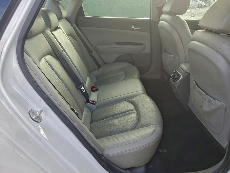 5XXGU4L38GG119438 - 2016 KIA OPTIMA EX WHITE photo 10