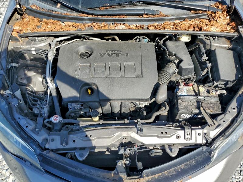 5YFBURHEXJP738526 - 2018 TOYOTA COROLLA L أسمر صورة 11