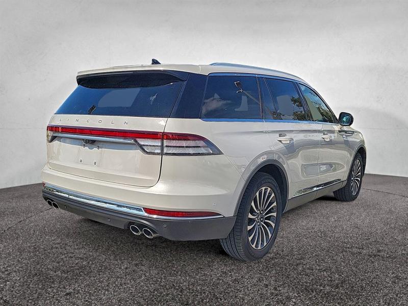 5LM5J7WC3PGL10294 - 2023 LINCOLN AVIATOR RESERVE Կրեմագույն լուսանկար 4