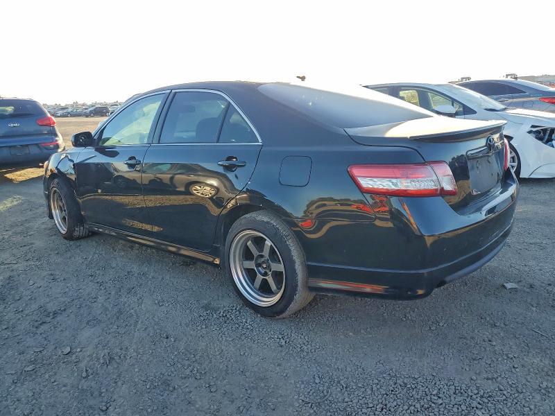 4T1BF3EK5BU176388 - 2011 TOYOTA CAMRY BASE BLACK photo 2