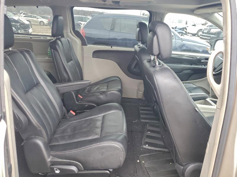 2C4RC1CG9CR278953 - 2012 CHRYSLER TOWN & COU TOURING L TAN photo 11