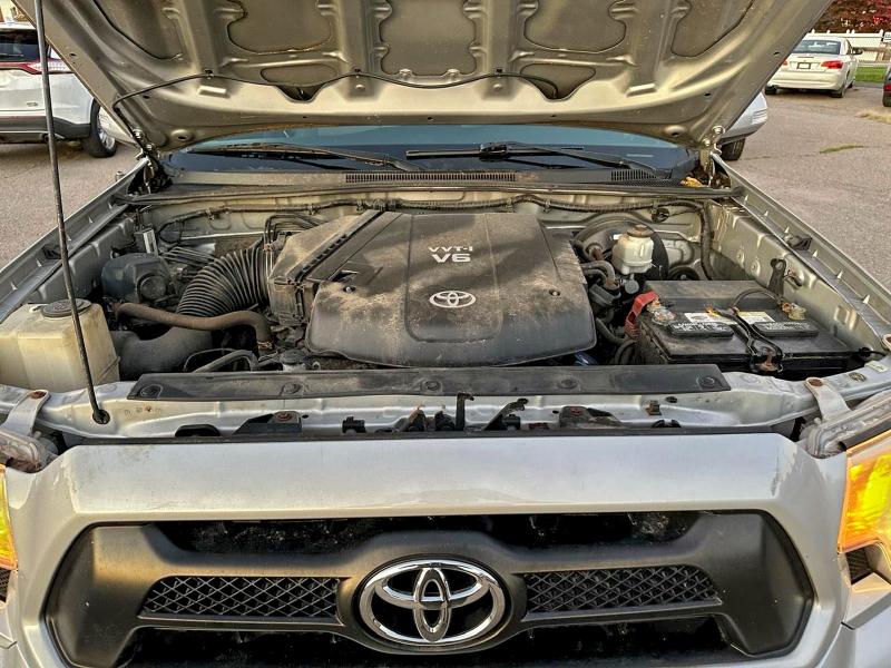 3TMLU4EN6DM109174 - 2013 TOYOTA TACOMA DOUBLE CAB Srebrny zdjęcie 7