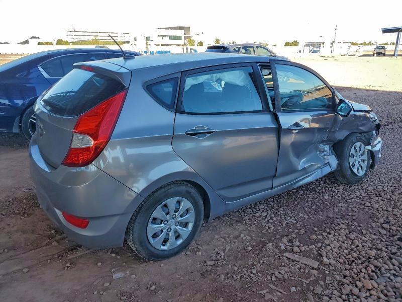 KMHCT5AE8HU363545 - 2017 HYUNDAI ACCENT SE Gris photo 3