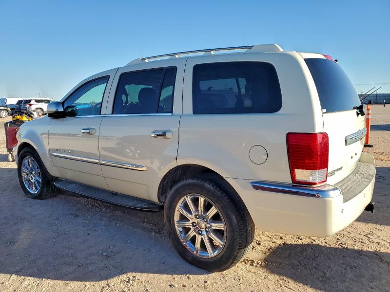 1A8HX58227F525370 - 2007 CHRYSLER ASPEN LIMITED BEIGE photo 2