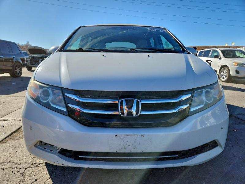 5FNRL5H95EB024723 - 2014 HONDA ODYSSEY TOURING WHITE photo 5