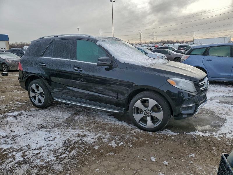 4JGDA5HBXHA979254 - 2017 MERCEDES-BENZ GLE 350 4MATIC BLACK photo 4