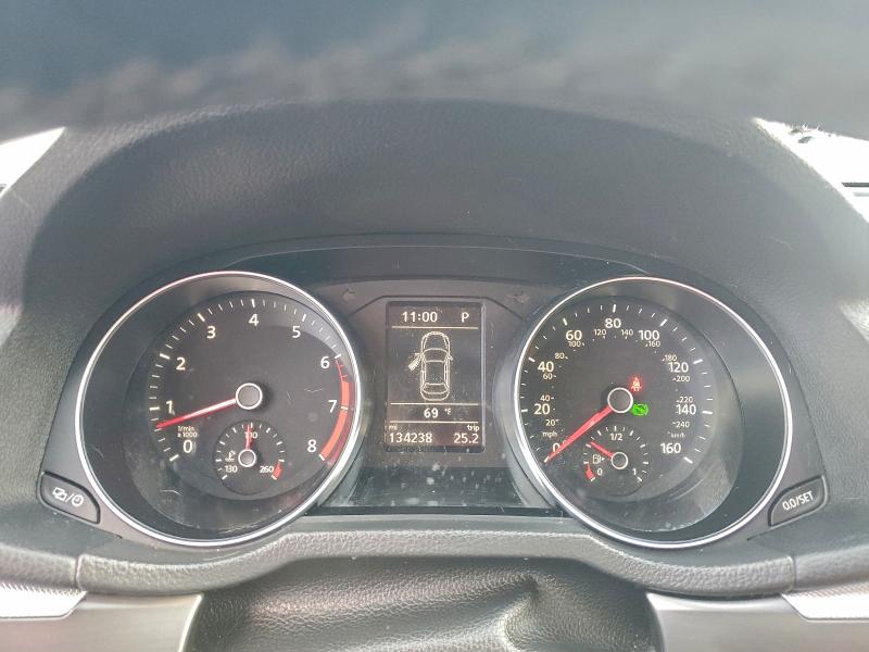 1VWDT7A32HC018484 - 2017 VOLKSWAGEN PASSAT R-LINE Blau Foto 9