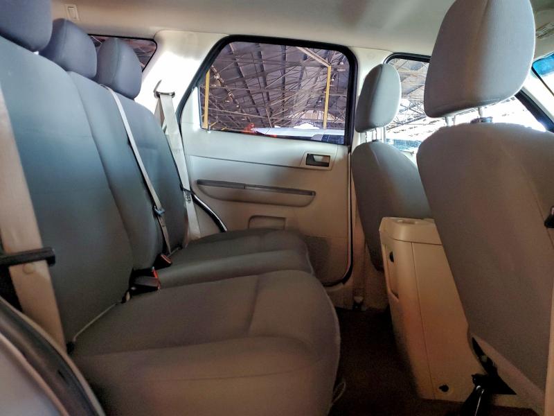 1FMCU02Z38KD22091 - 2008 FORD ESCAPE XLS Gümüş foto 10