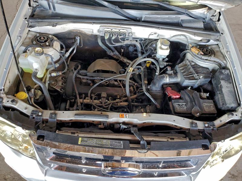 1FMCU02Z38KD22091 - 2008 FORD ESCAPE XLS Gümüş foto 11