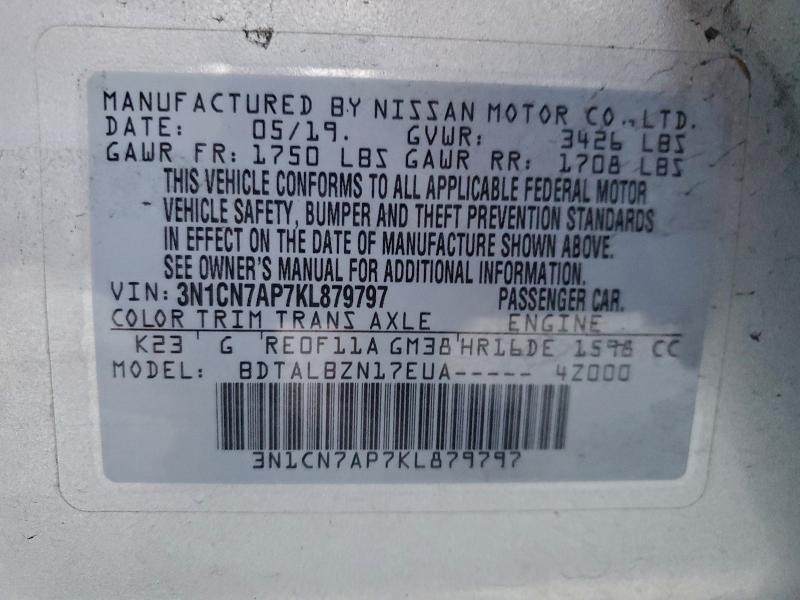 3N1CN7AP7KL879797 - 2019 NISSAN VERSA S 银色 照片 13