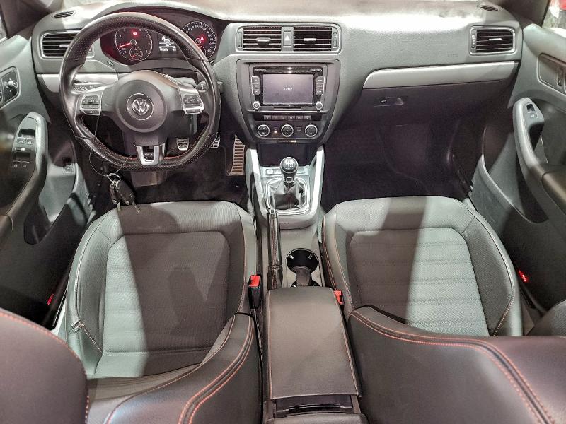 3VW567AJ5DM383017 - 2013 VOLKSWAGEN JETTA GLI RED photo 8